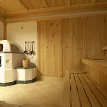 ホテル ラッフルズ チロル 4*