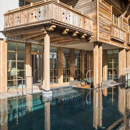 Raffl's Tyrol 호텔 4*